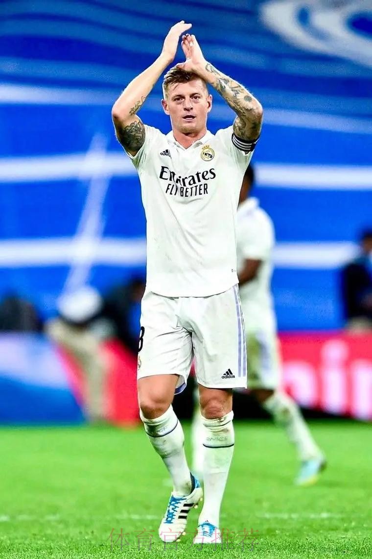 记者:克罗斯已参加皇马合练 贝尔等5将仍养伤 记者:克罗斯已参加皇马合练 贝尔等5将仍养伤